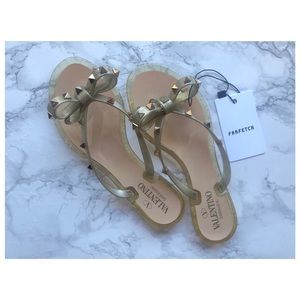 Brand New Valentino Garavani Rockstud Sandals